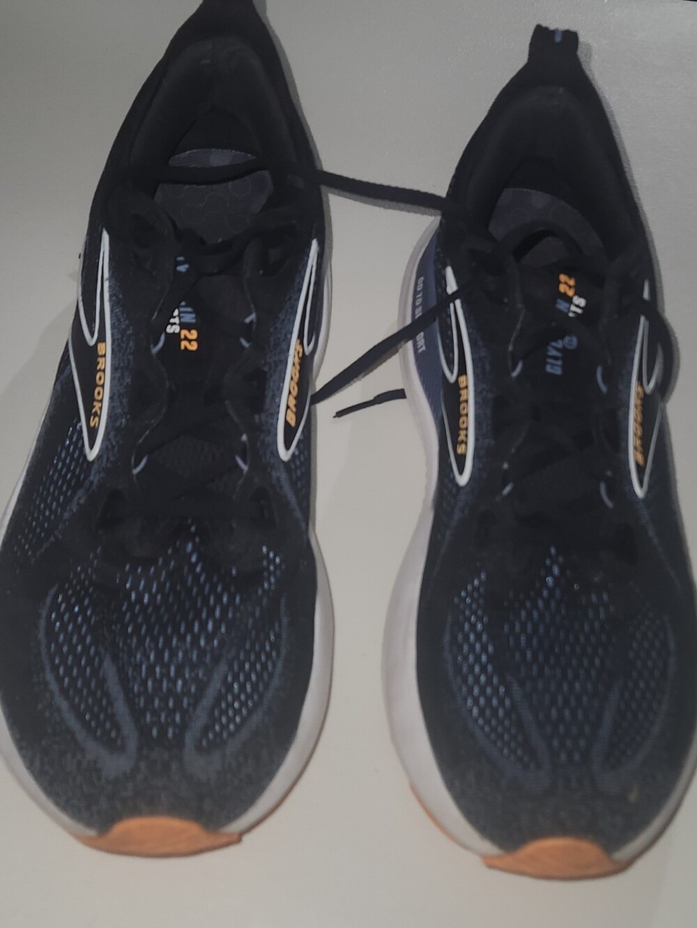 Brooks Men's Black Running Shoes
